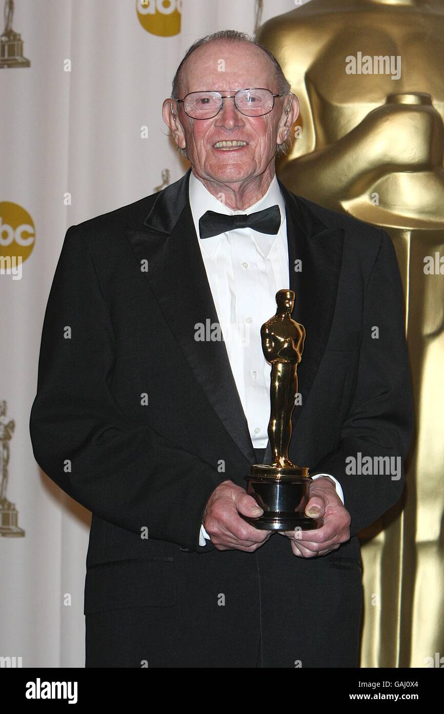 David Grafton erhält den Gordon E. Sawyer Award bei den 80. Academy Awards (Oscars) im Kodak Theatre, Los Angeles. Stockfoto