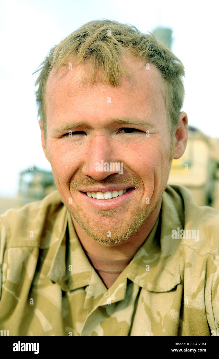 Lance Corporal Gareth Allen vom Household Cavalry Regiment, der neben Prinz Harry in Helmand Provence, Süd-Afghanistan, Dienst. Stockfoto