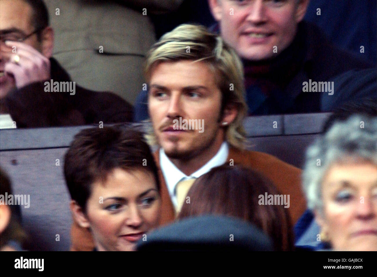 Fußball - FA Barclaycard Premiership - Manchester United / Arsenal. David Beckham von Manchester United sieht vom Stand aus Stockfoto