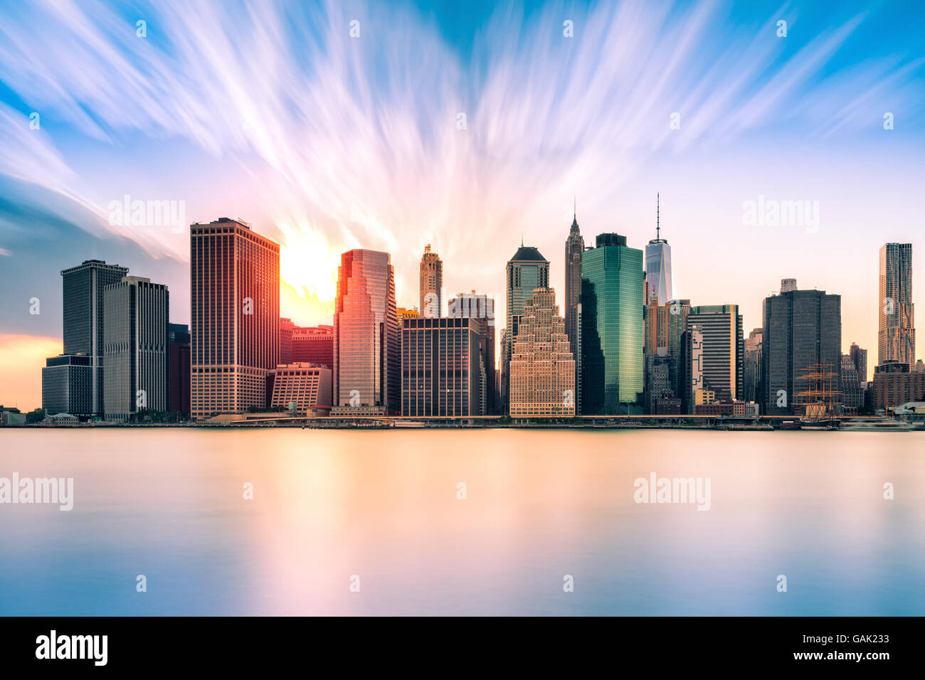 Financial District bei Sonnenuntergang in New York City Stockfoto