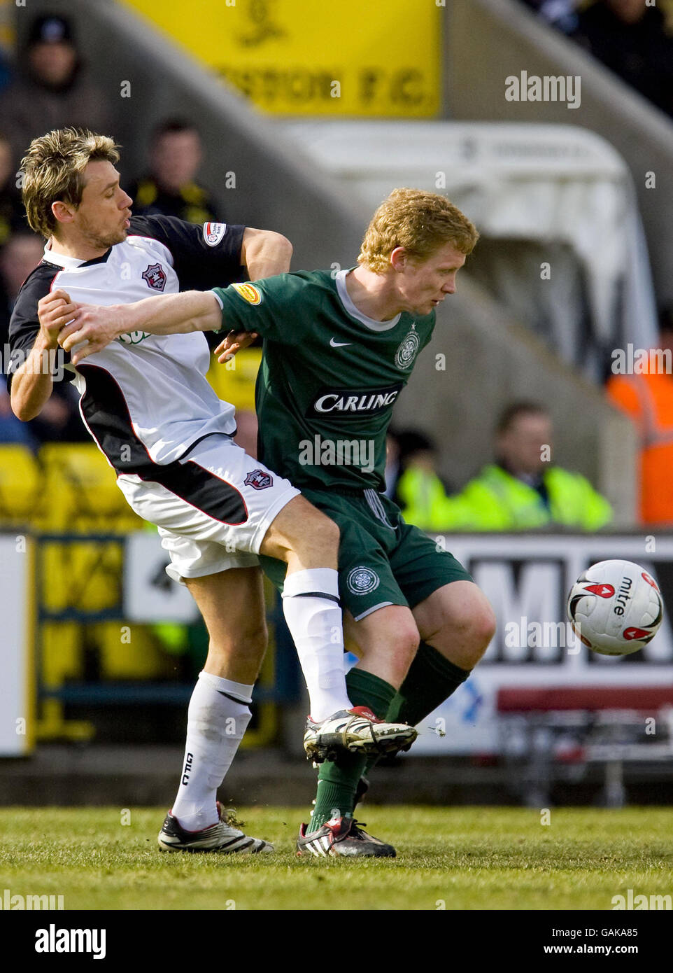 Fußball - Clydesdale Bank Scottish Premier League - Gretna V Celtic - Almondvale Stadion Stockfoto