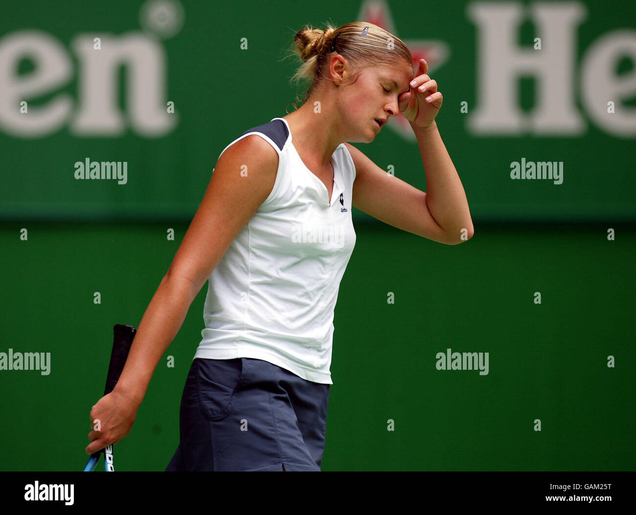 Tennis - Australian Open - Tag 6.. Tatiana Poutchek (BLR) verzweifelt während ihrer Straight-Niederlage gegen Kim Clijsters (Bel) Stockfoto