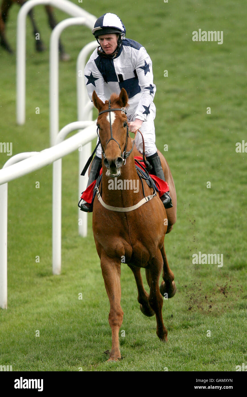 Vierte Dimension geritten von Jim Crowley im Handicap doncaster-racecourse.co.uk Stockfoto