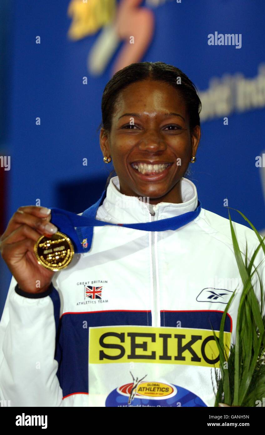 Die britische Ashia Hansen mit ihren IndoorLeichtathletik