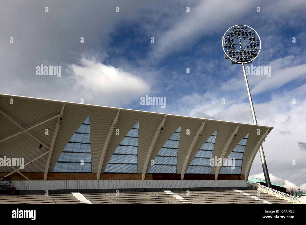 Allgemeine Ansicht der Entwicklung auf der Bridgford Road Seite der Trent Bridge, Heimat Nottinghamshire County Cricket Club. Stockfoto