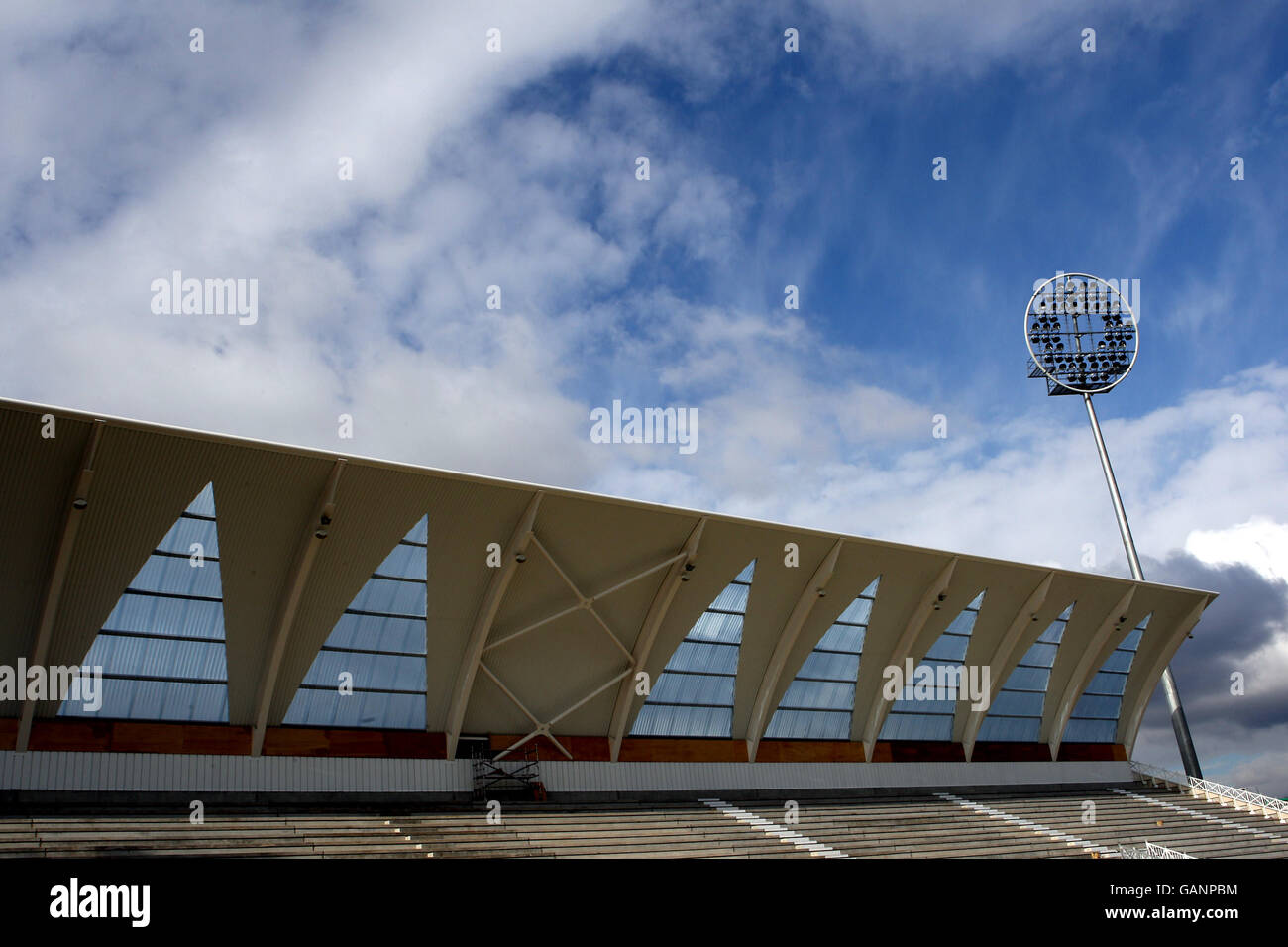 Allgemeine Ansicht der Entwicklung auf der Bridgford Road Seite der Trent Bridge, Heimat Nottinghamshire County Cricket Club. Stockfoto