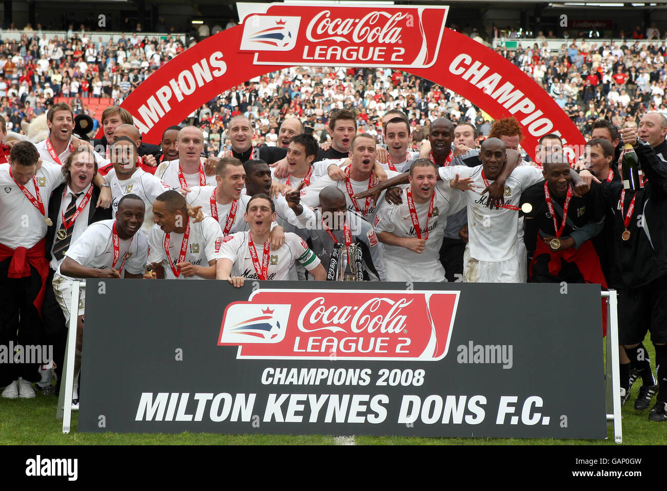 Fußball - Coca-Cola Football League Two - Milton Keynes Dons V Morecambe - Stadion: MK Stockfoto