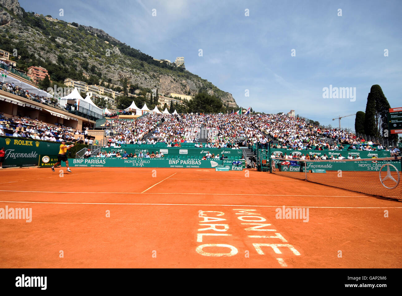 Argentiniens David Nalbandian im Kampf gegen den Schweizer Roger Federer Stockfoto