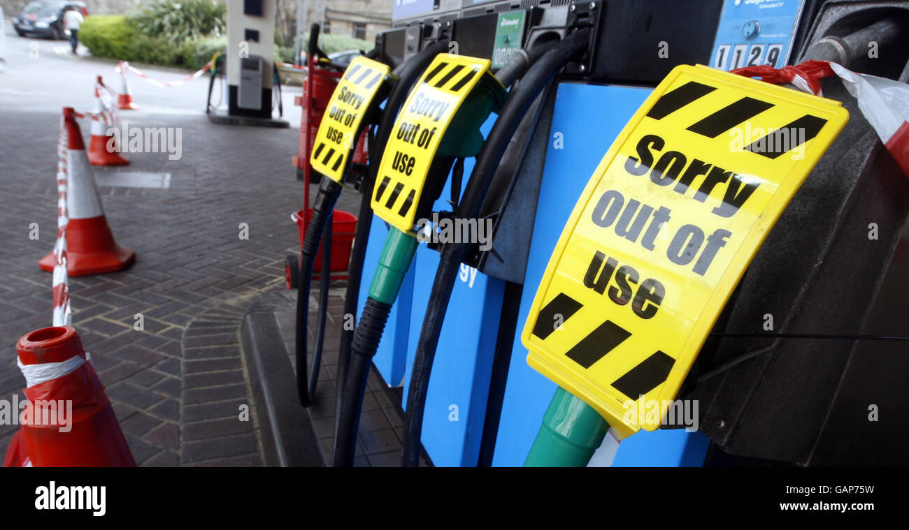 Eine Shell-Garage an der Ferry Road, Edinburgh, die nur LPG verkauft, da kein Benzin oder Diesel verfügbar ist. Stockfoto