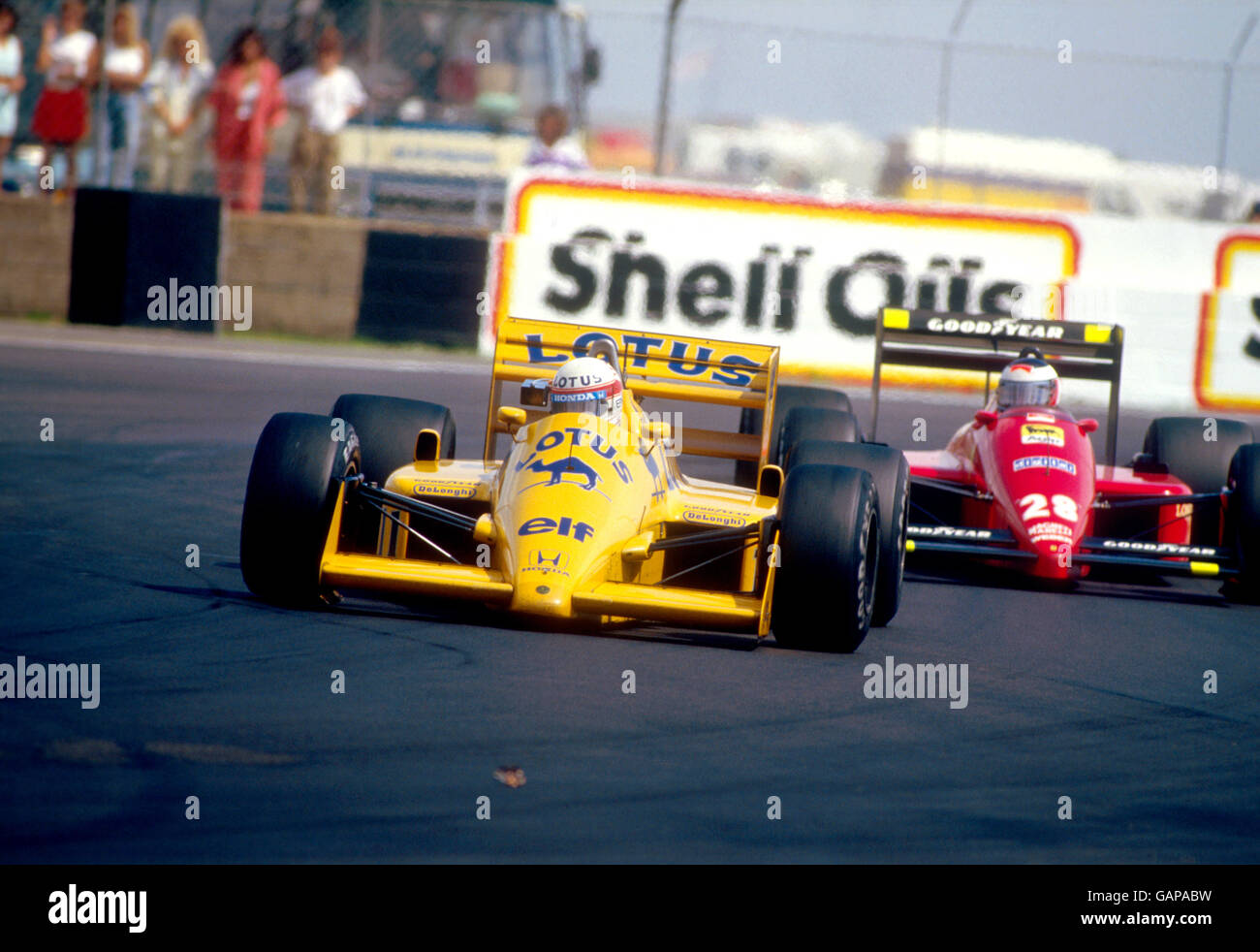 Formel-1-Autorennen - Großer Preis Von Großbritannien. Satoru Nakajima in Aktion in seinem Lotus Honda Turbo Stockfoto