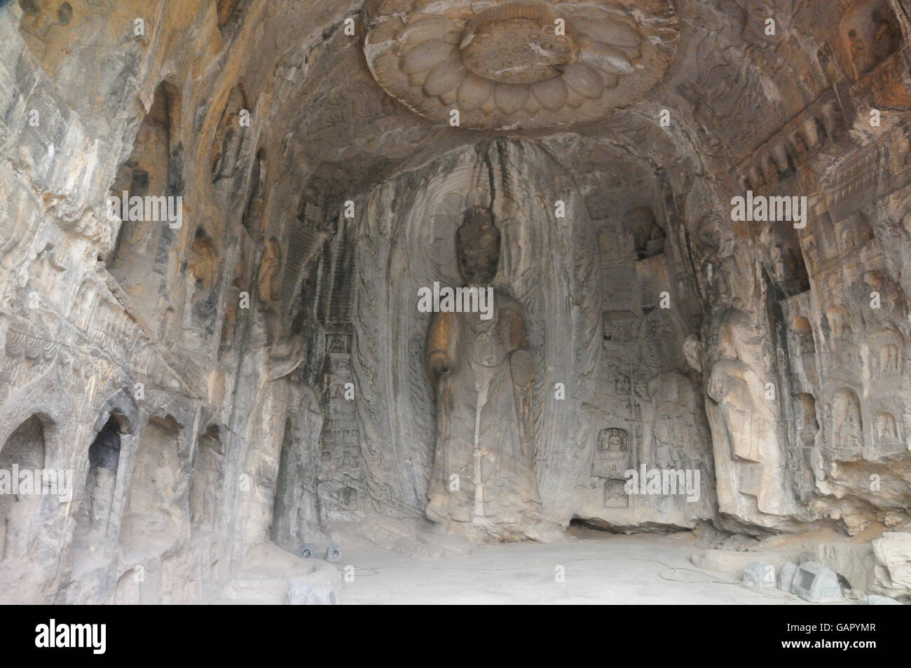 Longmen Grotten, Henan, China, kleinere Grotte Stockfoto
