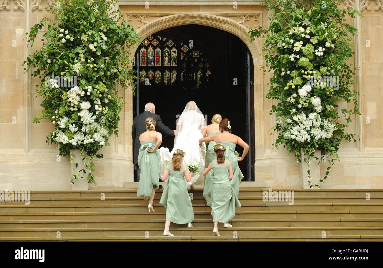 Autumn Kelly kommt zu ihrer Hochzeit mit Peter Phillips in der St. George's Chapel, Windsor. Stockfoto