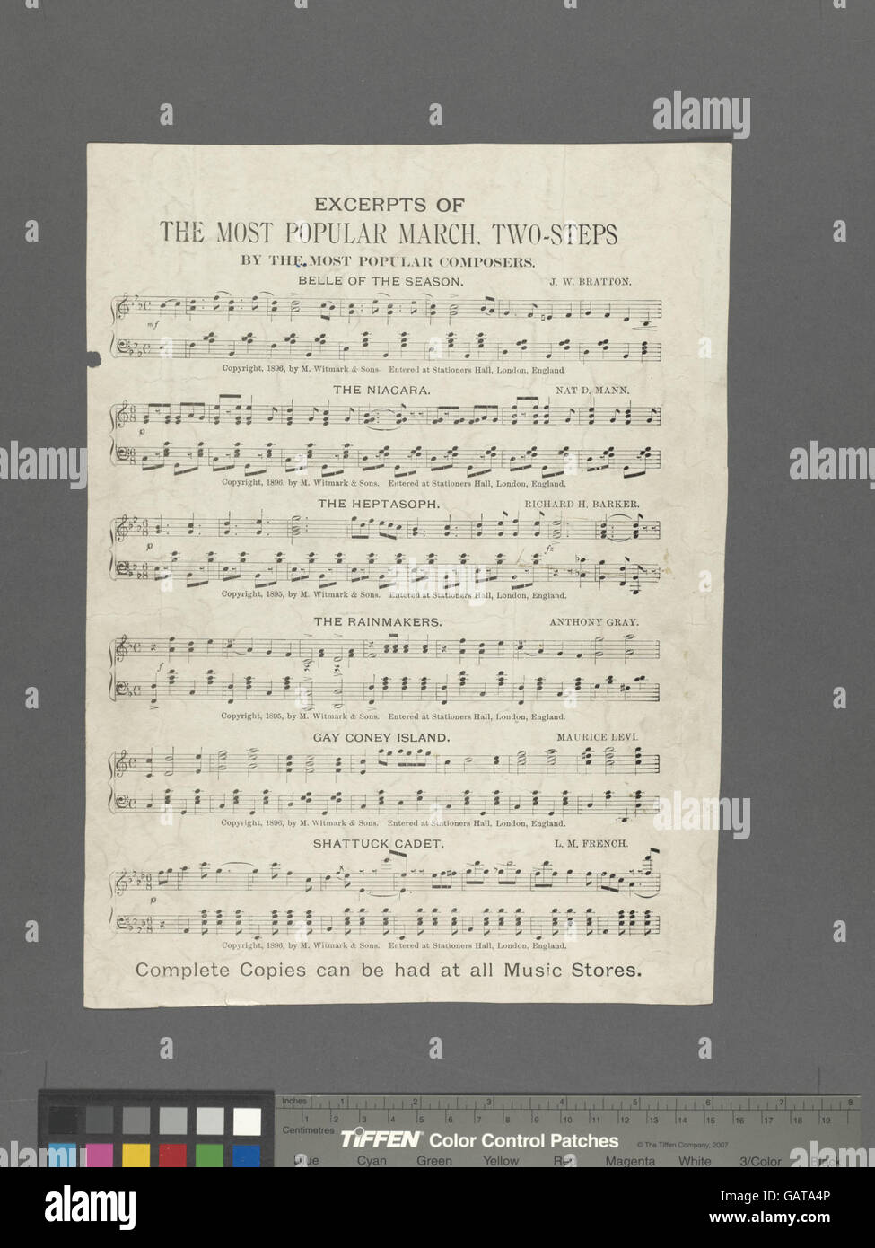 Der Satz „Mary ist nicht so grün, wie sie aussieht“ scheint auf ein bestimmtes kulturelles oder literarisches Thema zu verweisen, das möglicherweise mit einem Konzept oder literarischem Werk verbunden ist, das mit „Hades-464566-1711724“ verbunden ist, das Gegensätze zwischen Erscheinungsbild und Realität erforscht. Stockfoto