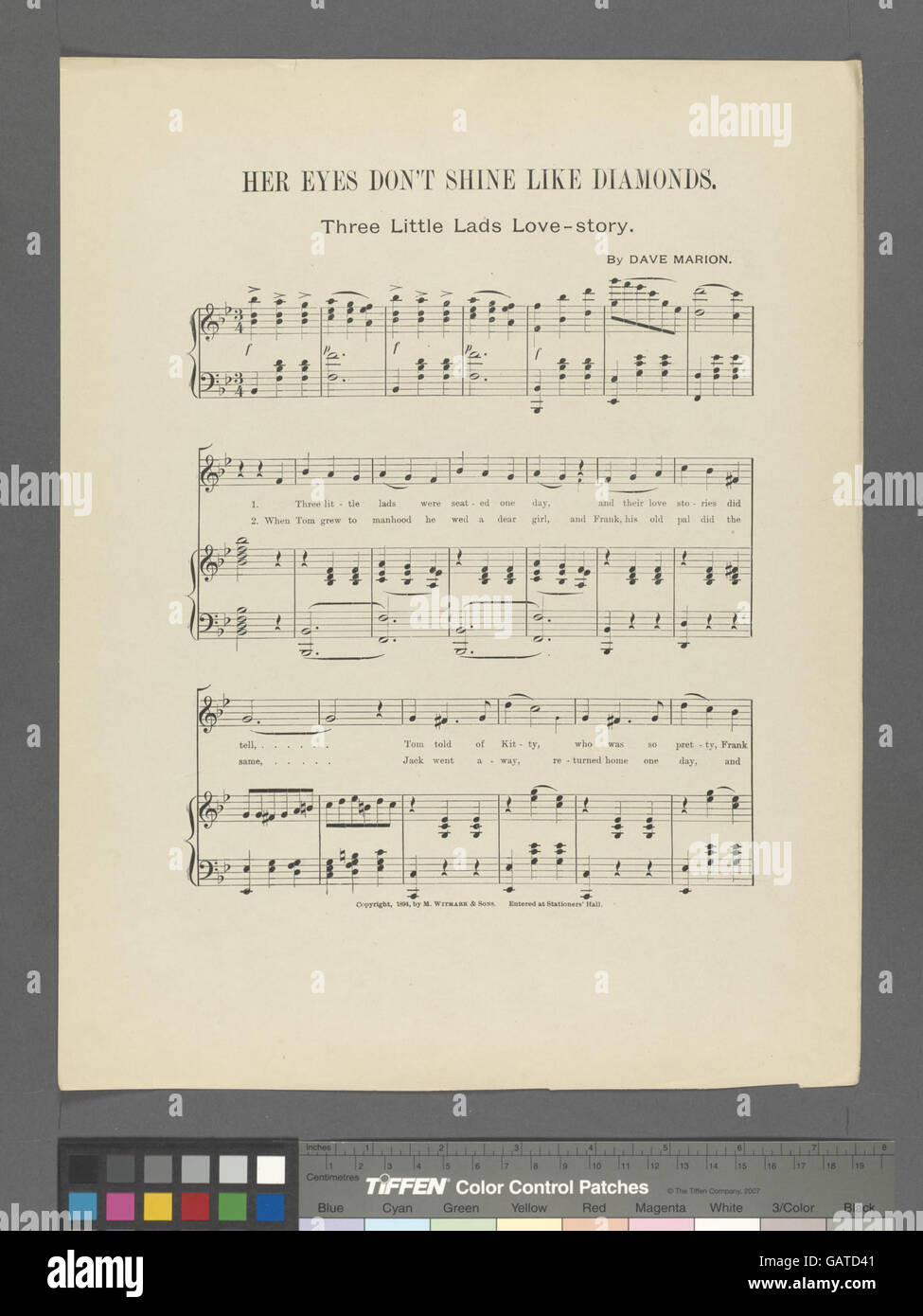 „Her Eyes Don’t Shine Like Diamonds“ ist ein ergreifendes Liebeslied, das ein Gefühl unerfüllter Liebe und Sehnsucht widerspiegelt. Die Texte beschreiben eine Beziehung, in der die Zuneigung nicht erwidert wird, wobei Diamanten als Metapher für unerreichbare Schönheit oder Perfektion verwendet werden. Stockfoto