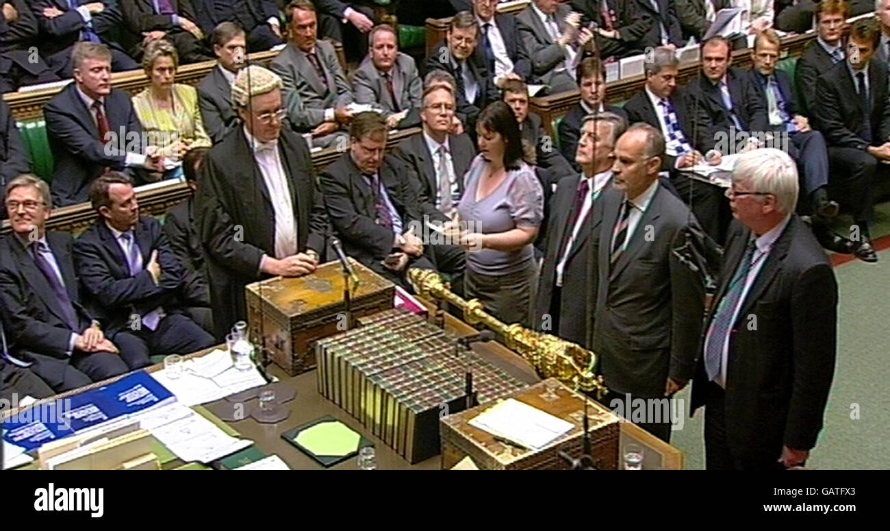 Die Abgeordneten stimmen im Unterhaus über den 42-tägigen Terrorgesetzentwurf ab. Stockfoto