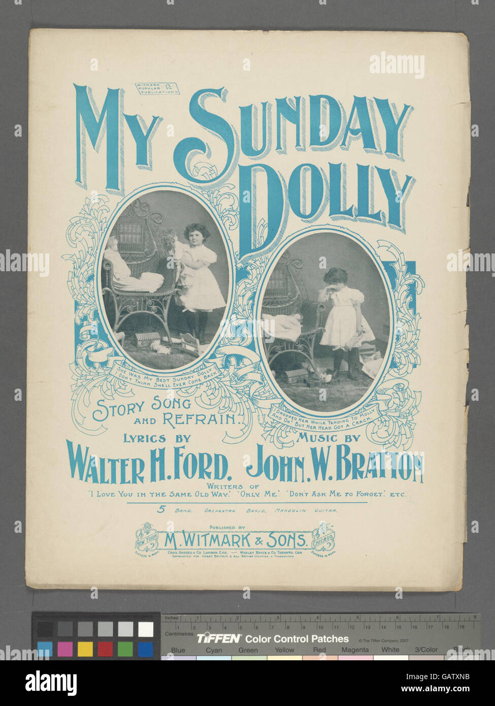 „My Sunday Dolly“ ist ein einzigartiges Bild mit einem bestimmten Hades-Modell, das mit der Registrierungsnummer Hades-610276-1255860 identifiziert wird. Das Design des Modells repräsentiert eine Mischung aus klassischen und modernen Elementen und bietet einen Einblick in den Stil der Mitte des 20. Jahrhunderts. Stockfoto