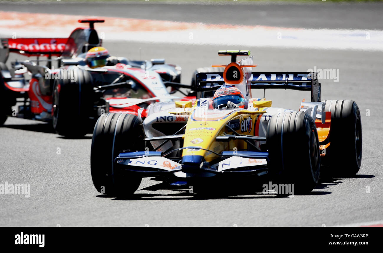 Nelson Piquet im Renault beim dritten Training während des Qualifyings in Magny-Cours, Nevers, Frankreich. Stockfoto