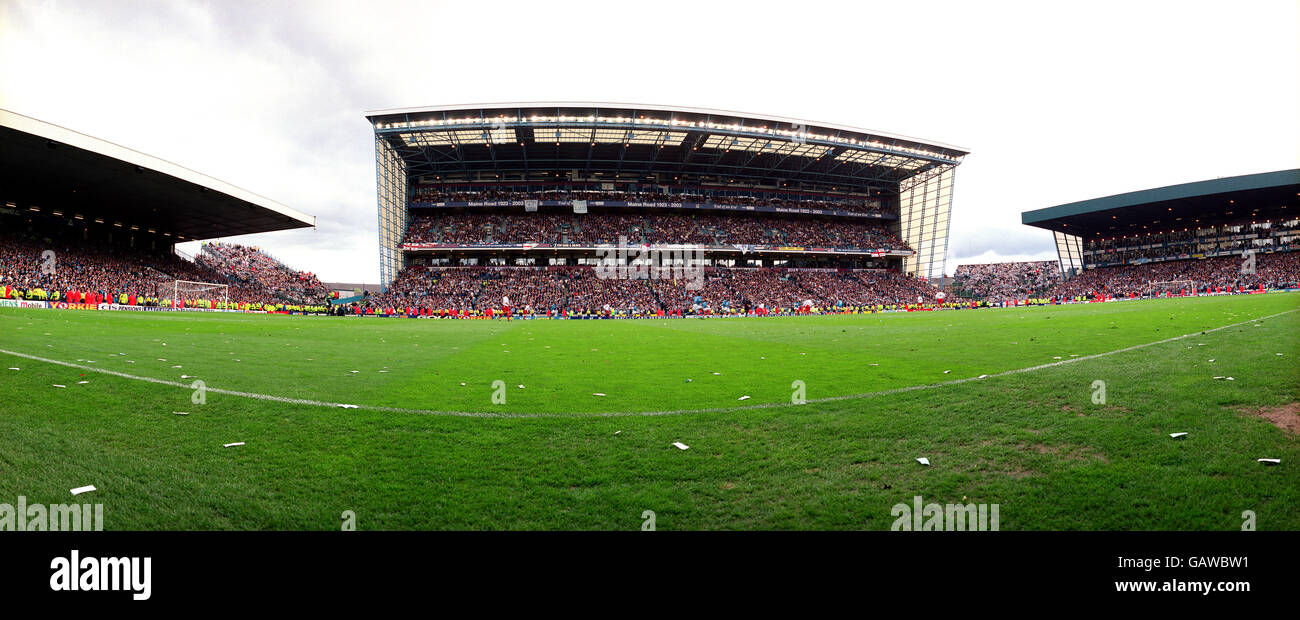 Fußball - FA Barclaycard Premiership - Manchester City / Southampton. Die Maine Road ist zum letzten Mal Gastgeber eines Spiels in Manchester City Stockfoto