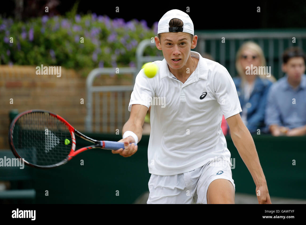London, UK. 5. Juli 2016. Alex De Minaur Australien jungen Singles der Wimbledon Championships 2016 der All England Tennis Club, Wimbledon, London, England 5. Juli 2016 die All England Tennis Club, Wimbledon, London, England 2016 Credit: Allstar Bild Bibliothek/Alamy Live-Nachrichten Stockfoto