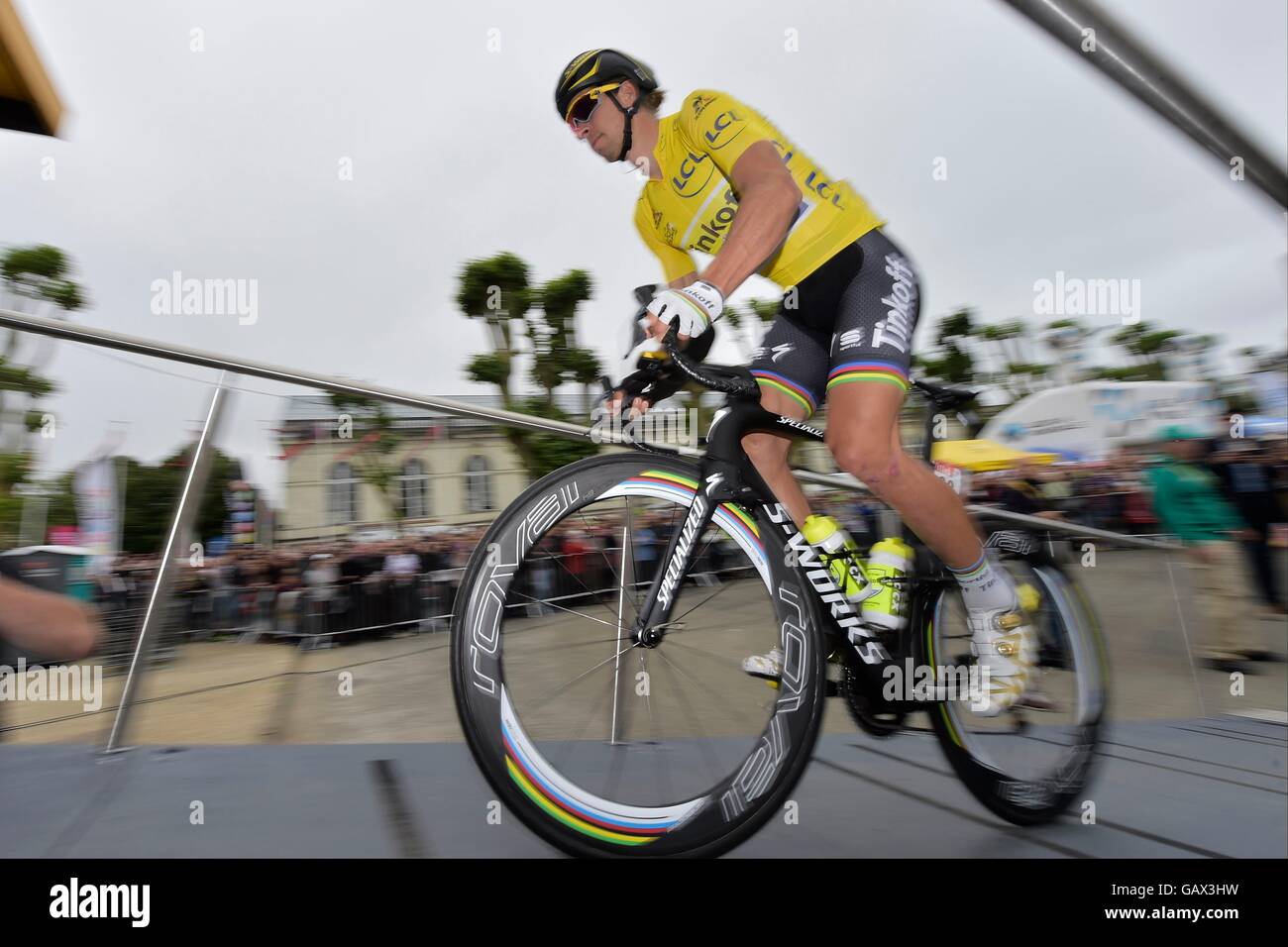 Limoges, Frankreich. 5. Juli 2016. Tour de France Etappe 4 von Saumur nach Limoges. Peter SAGAN (SVK) Fahrer von TINKOFF in Phase 4 der 2016 Tour de France ein 237 km langen Etappe zwischen Saumur und Limoges, am 5. Juli 2016 in Limoges, Frankreich Credit: Action Plus Sport/Alamy Live News Stockfoto