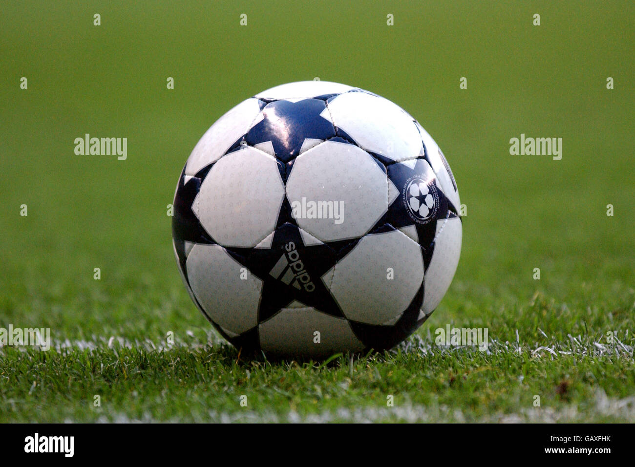 Fußball - UEFA Champions League - Finale - Juventus / AC Mailand. Der Adidas Finale Ball Stockfoto