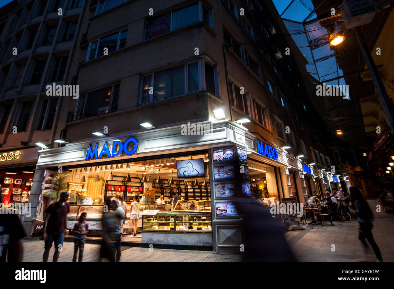 Mado Cafe Istanbul Nachtleben Stockfoto