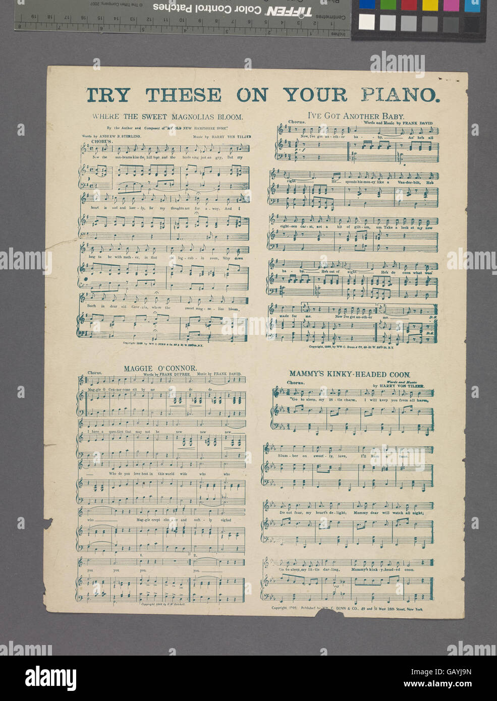 Eine kulturelle oder historische Darstellung romantischer Hingabe, die die Bereitschaft symbolisiert, für Liebe oder Zuneigung zu opfern. Stockfoto