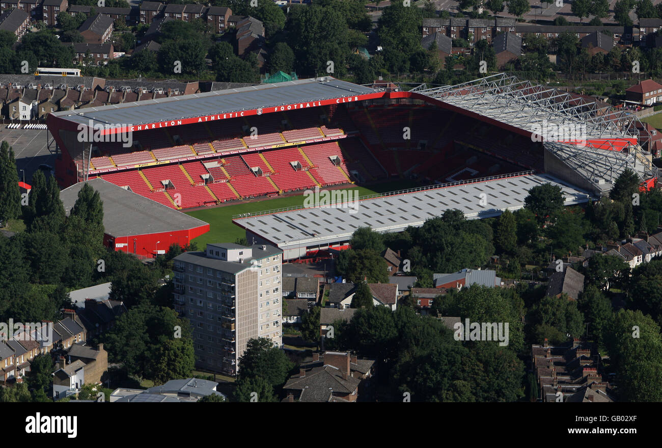 London Luftlager. Luftbild zeigt das Valley, das Stadion des Charlton Athletic Football Club, London. Stockfoto
