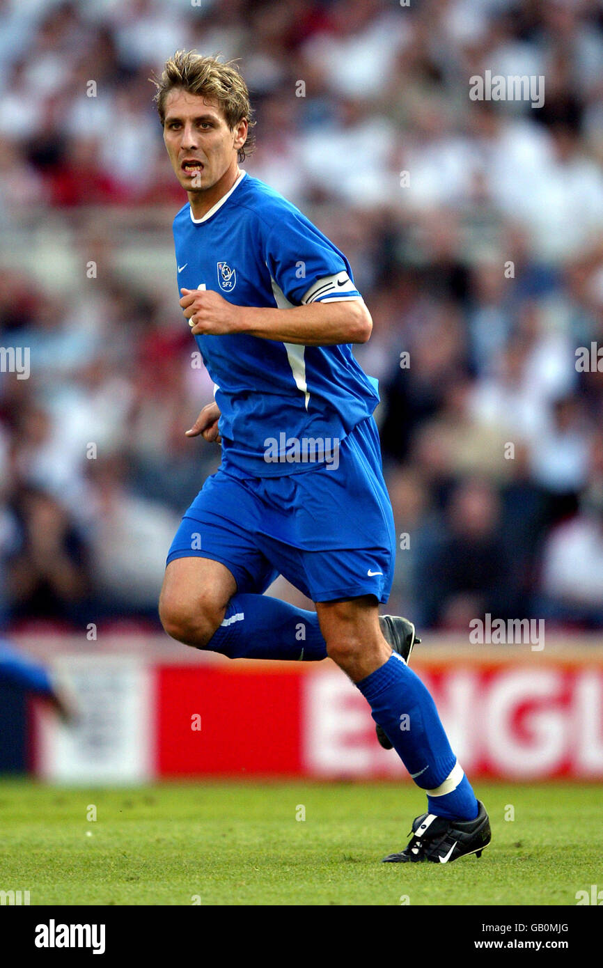 Fußball - Europameisterschaft 2004 Qualifikation - Gruppe Sieben - England gegen Slowakei. Igor Demo, Slowakei Stockfoto