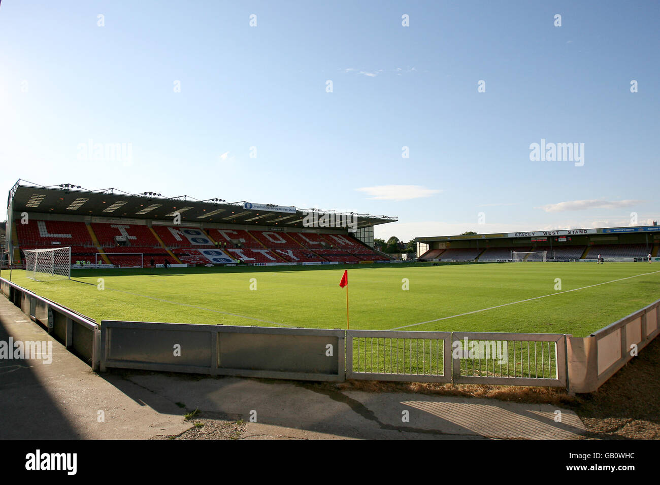 Fußball - freundlich - Lincoln City / Aston Villa - Sincil Bank Stadium. Eine allgemeine Ansicht des Sincil Bank Stadions Stockfoto