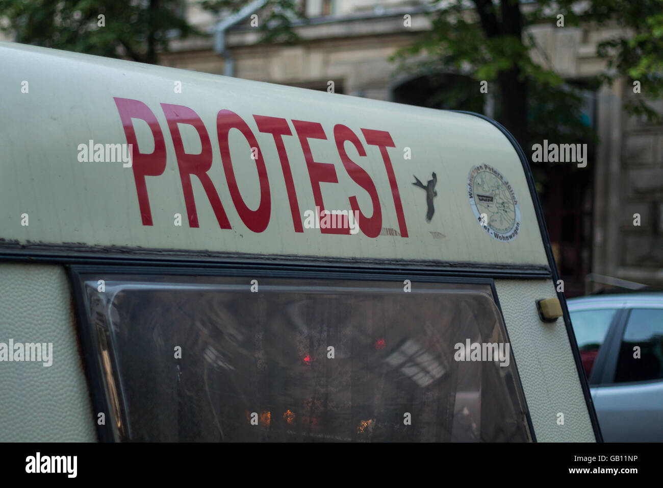 Chisinau, Republik Moldau - 21. Mai 2016: Demonstrant Wohnwagen in der Nähe der Regierungsgebäude in Chisinau, Moldawien Stockfoto