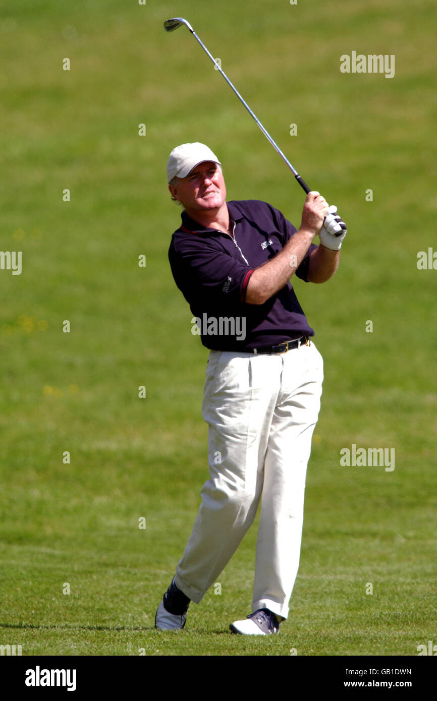 Ronin Rafferty Ronan rafferty in aktion -Fotos und -Bildmaterial in hoher Auflösung ...