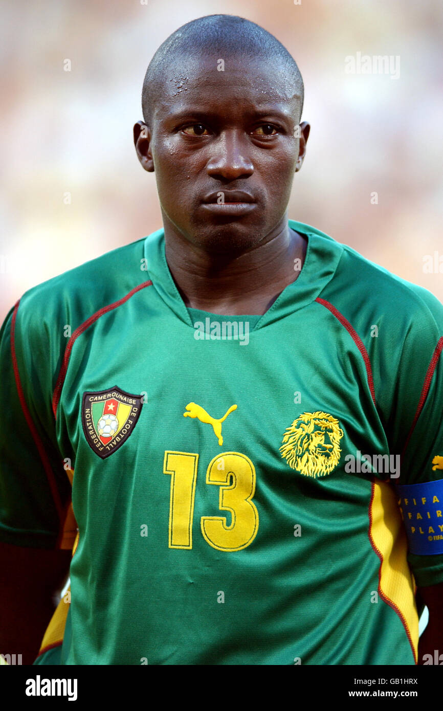 Fußball - FIFA-Konföderationen-Pokal 2003 - Gruppe B - USA / Kamerun. Lucien Mettomo, Kamerun Stockfoto