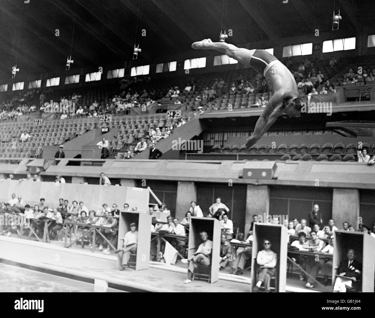 Olympische Spiele 1948 In London - Tauchen - Wembley - Empire Pool. Eine Stockaufnahme eines Tauchers bei den Olympischen Spielen. Stockfoto