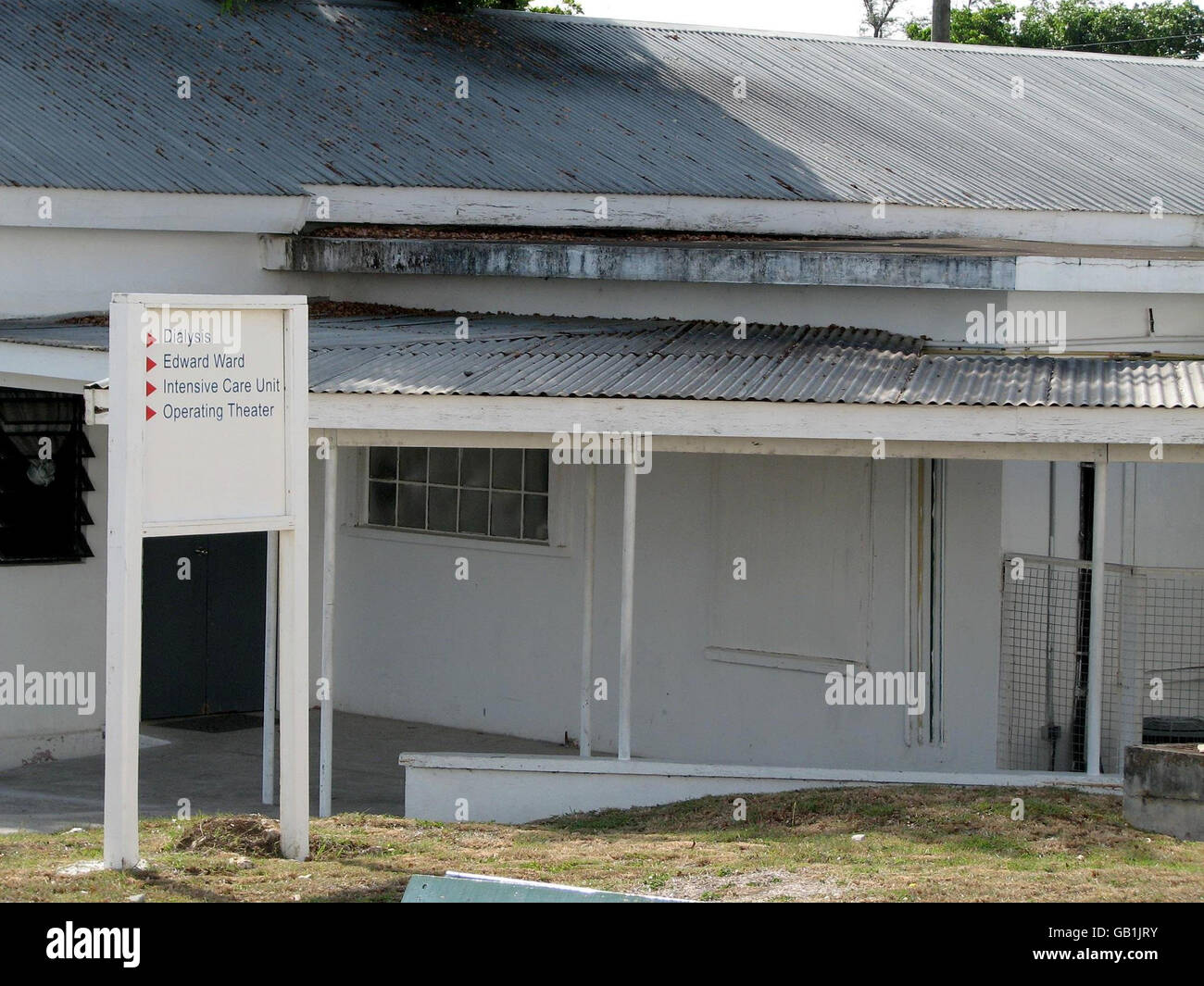 Ein Blick auf die Intensivstation, auf der Benjamin Mullany nach einem Anschlag, bei dem auch seine Frau Catherine ums Leben kam, derzeit um sein Leben kämpft. Antigua. Stockfoto