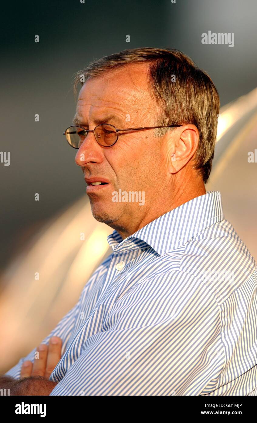 Fußball - freundlich - Rapid Vienna gegen Red Star Belgrad. Josef Hickersberger der Trainer von Rapid Wien Stockfoto