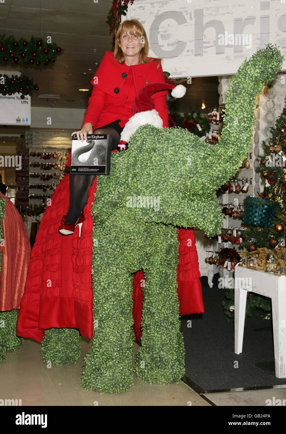 Die Duchess of York startet Selfridges' Green Christmas Shop - London Stockfoto