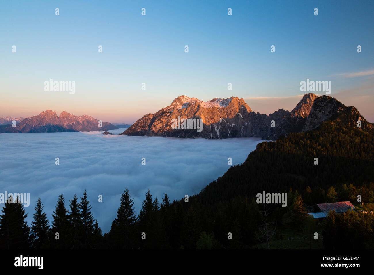 Sonnenaufgang, erstes Licht, Berg, Admonter Reichenstein, großen Buchsteins, Nationalpark Gesäuse, Morgen, Steiermark, Österreich Stockfoto