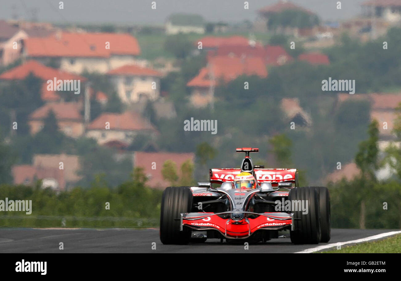 Großbritannien Lewis Hamilton während der letzten Trainingseinheit vor dem Qualifying am Hungaroring, Budapest, Ungarn. Stockfoto