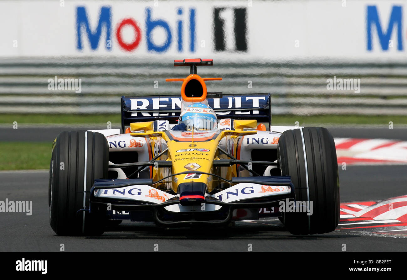 Renault Fernando Alonso während des Qualifyings beim Hungaroring, Budapest, Ungarn. Stockfoto