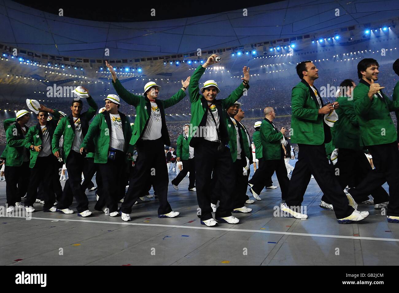 Olympische Spiele - Olympische Spiele In Peking 2008 - Eröffnungszeremonie. Das brasilianische Team bei den Olympischen Spielen 2008 in Peking. Stockfoto