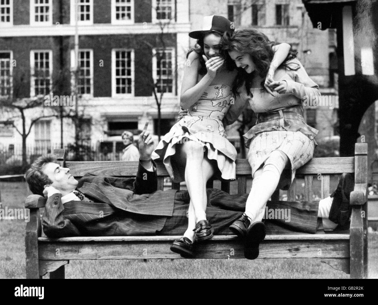 Mode - Damen tragen - Student Modeschauen - London - 1987 Stockfoto