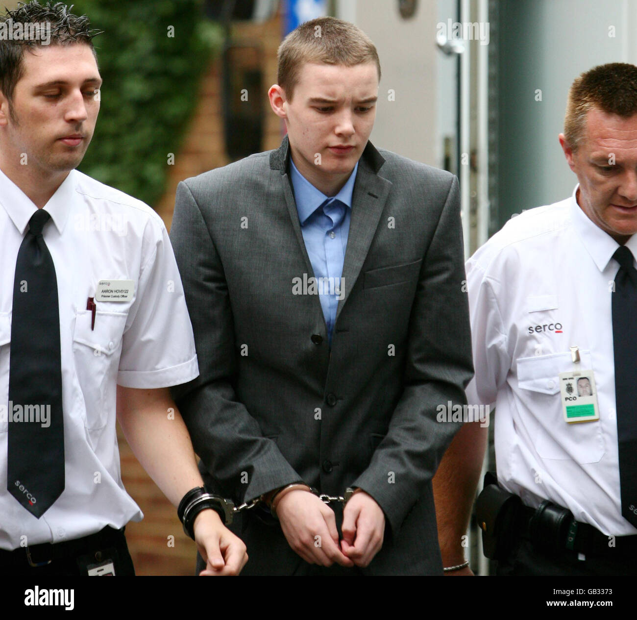 ANDERES ERNTEGUT BEACHTEN. Richard Martin kommt am Lewes Crown Court in Lewes, East Sussex, an, wo er des Mordes an einem Teenager beschuldigt wird, der vor einer Halloween-Hausfeier mit einer Kampfwaffe angegriffen wurde. Stockfoto