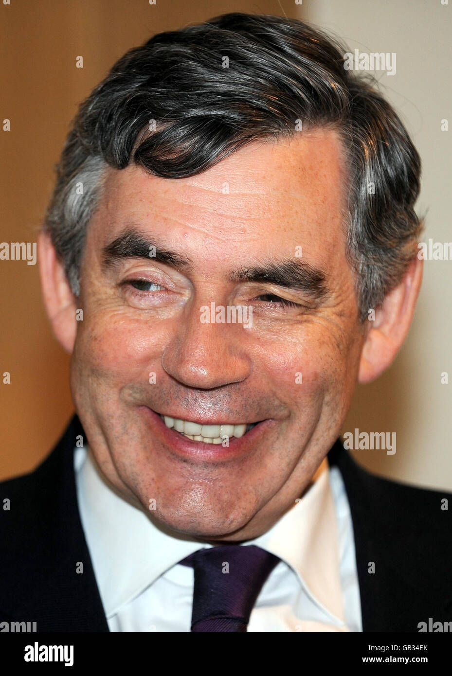 Premierminister Gordon Brown in Ealing, West-London, wo er über die gemeinsame Eigentumswohnungsregelung sprach. Stockfoto