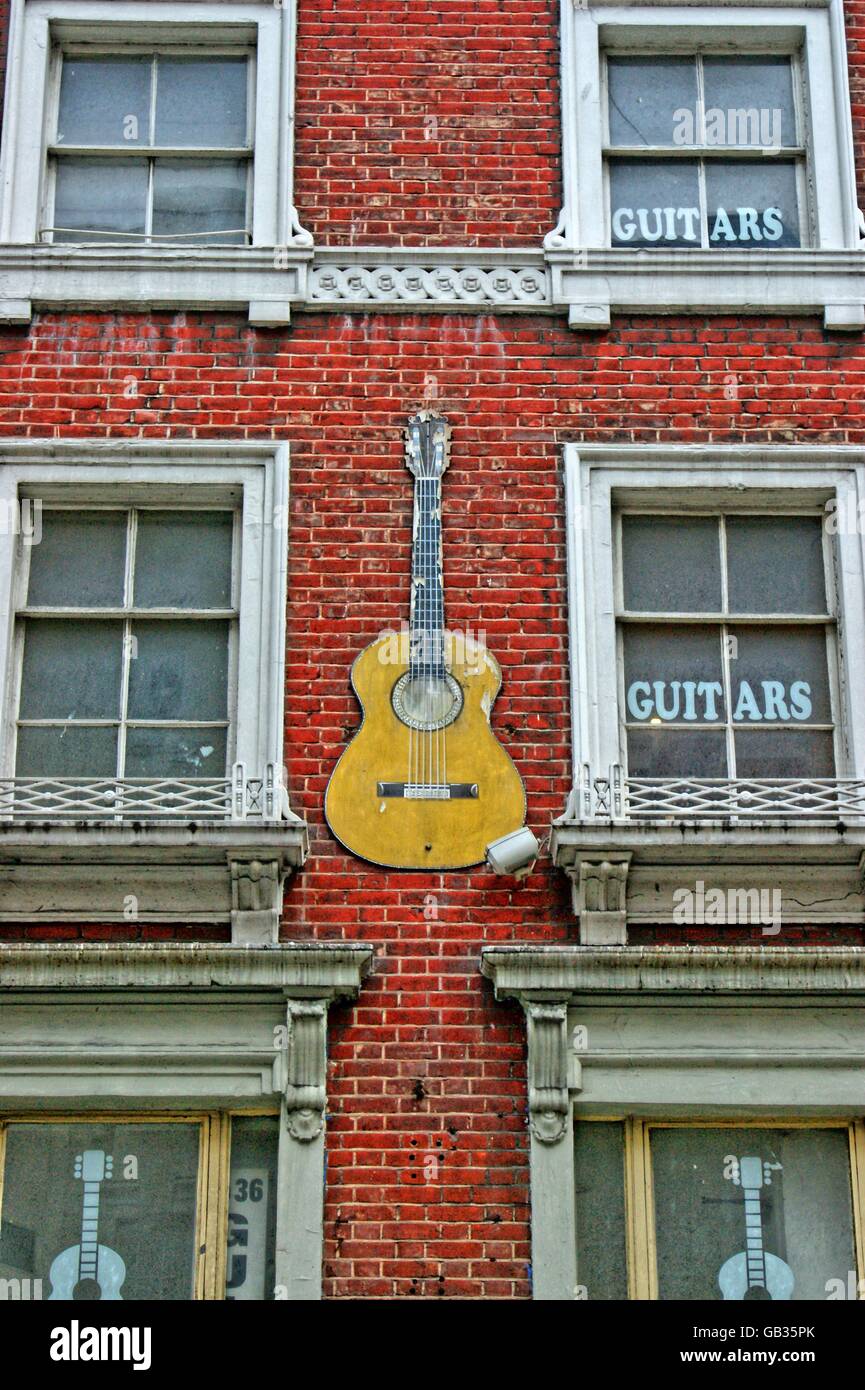 London, Osu - Gitarre Haus Stockfoto