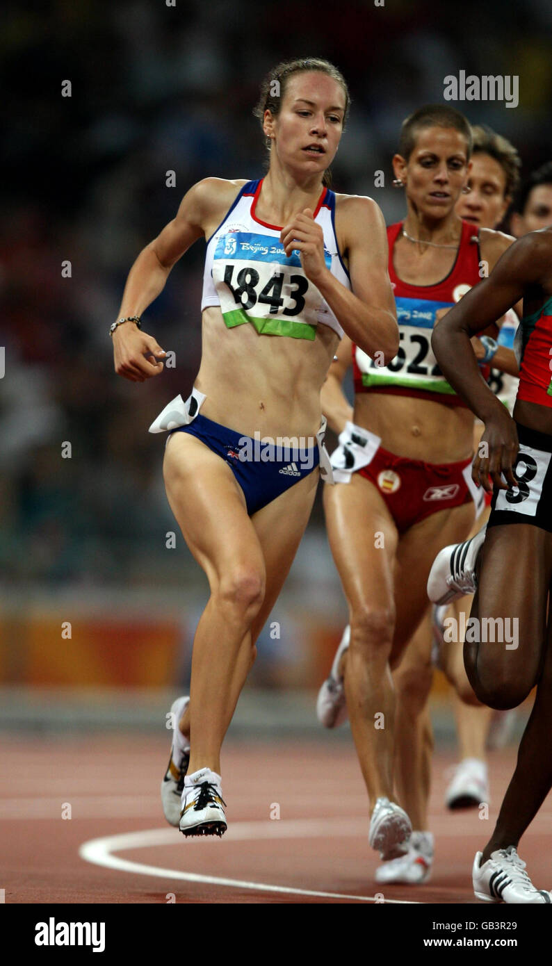 Die britische Stephanie Twell bei den 1500-m-Vorläufen der Frauen im Nationalstadion in Peking während der Olympischen Spiele 2008 in Peking in China. Stockfoto