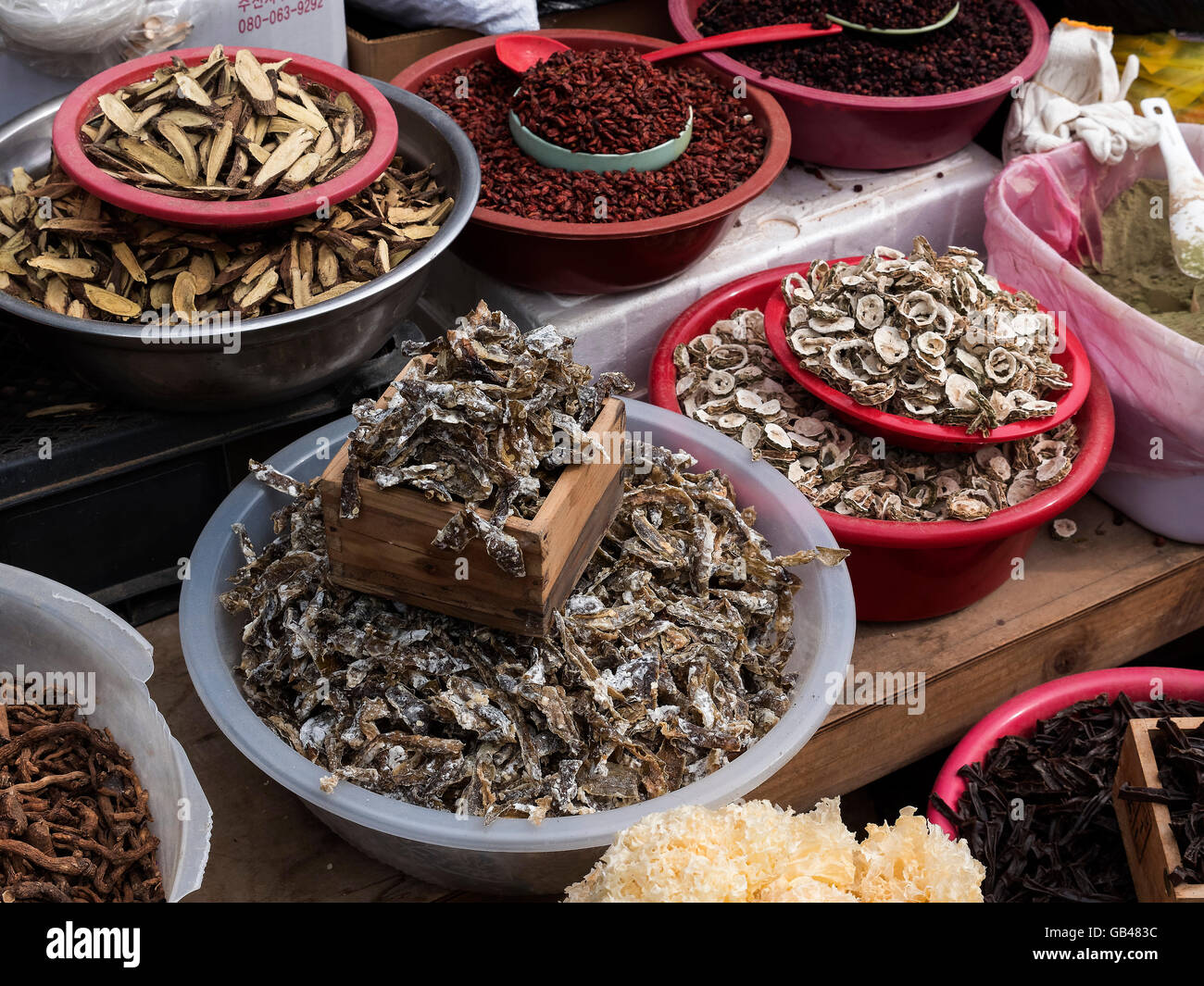 traditionelle Medizin im Tempel Heinsa in der Nähe von Daegu, Provinz Gyeongsangbuk-Do, Südkorea, Asien Stockfoto
