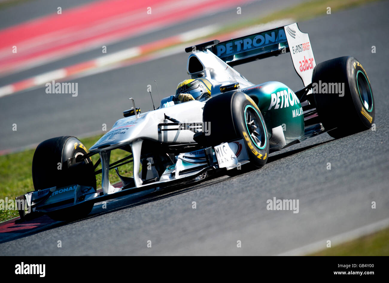 Nico Rosberg, Deutschland, in seinem Mercedes GP Mercedes MGP W02, Formel-1-Tests auf der Rennstrecke Circuit de Catalunya in Stockfoto