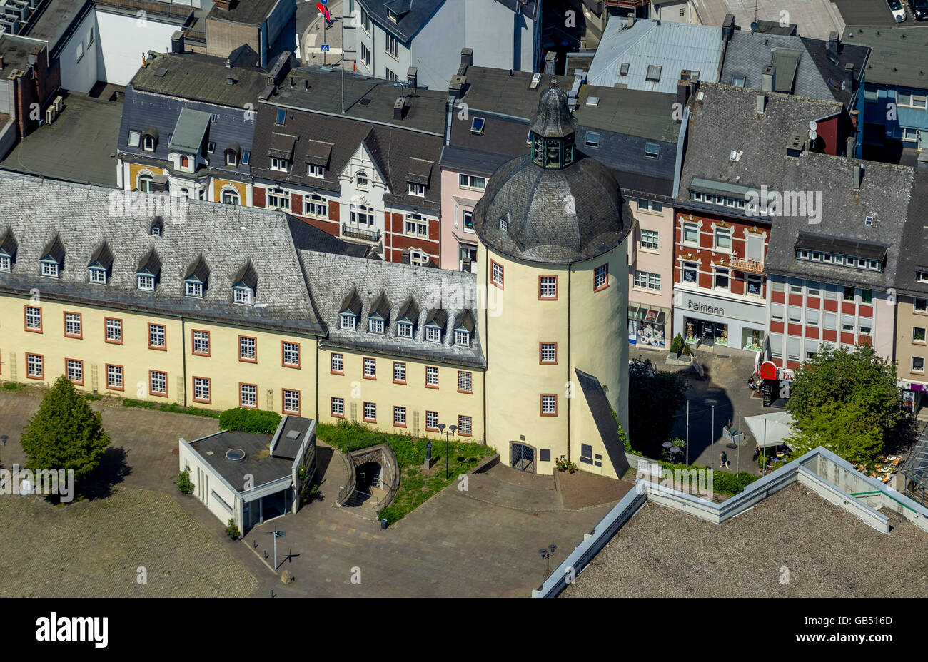 Luftaufnahme, unter Verschluss und Big Tower Siegen, Siegberg, Schlossberg, Siegen, Siegen-Wittgenstein Bezirk Stockfoto