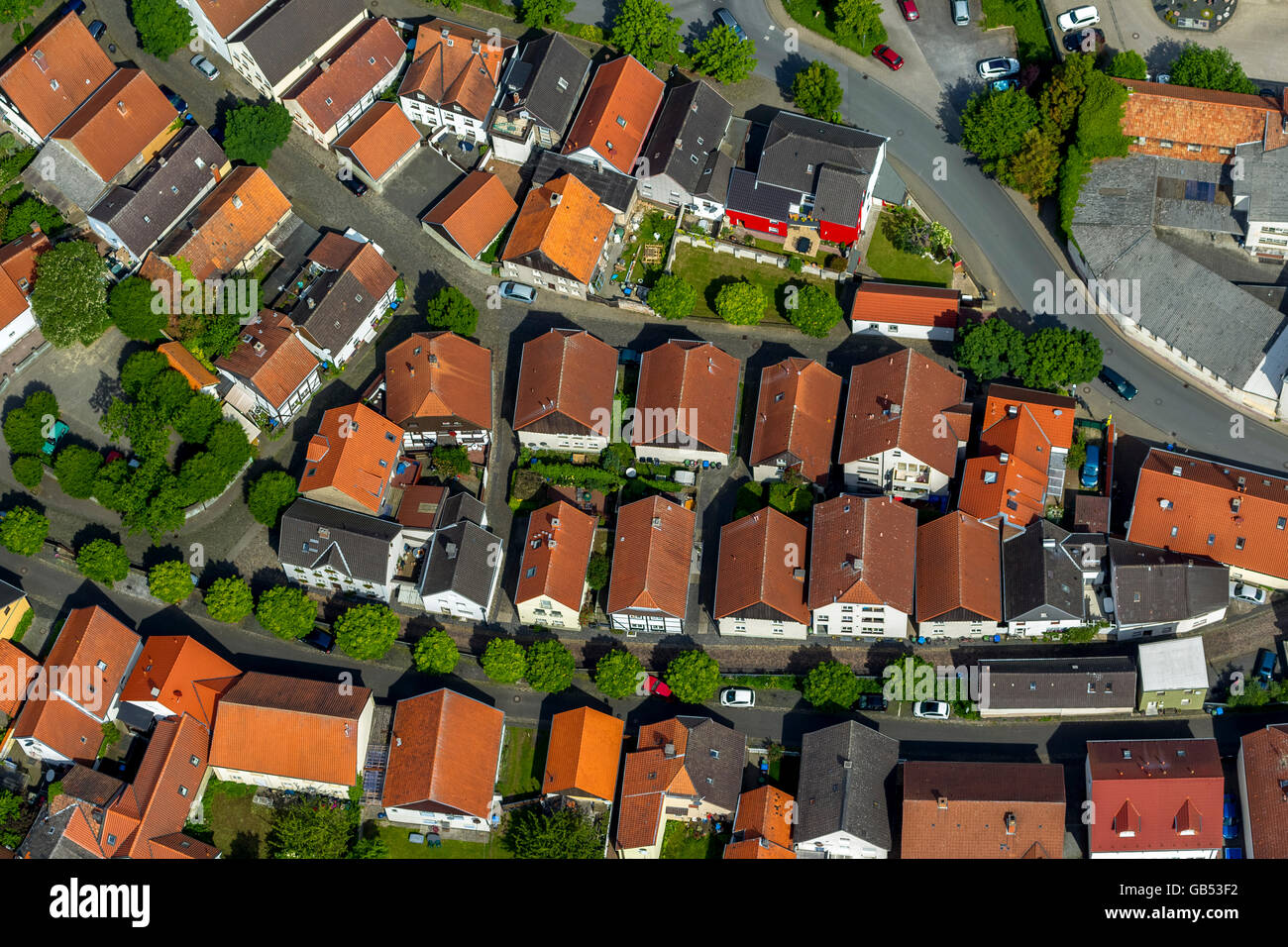 Luftaufnahme, Häuser Reihe Neuer Graben Kisastraße Kontur der alten Stadtbefestigung, Werl, Werl-Unnaer Borde, Stockfoto